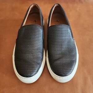 Aquatalia Alisha Woven Leather Slip-on Sneakers Size 7.5